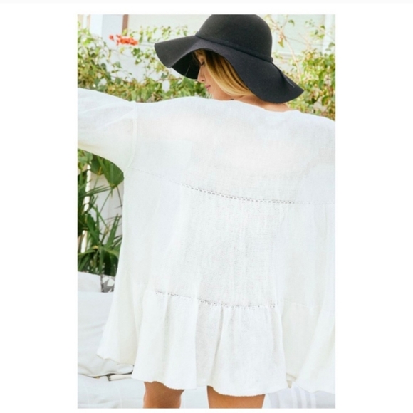 White Tiered Boatneck Top ✨️ - Picture 5 of 6